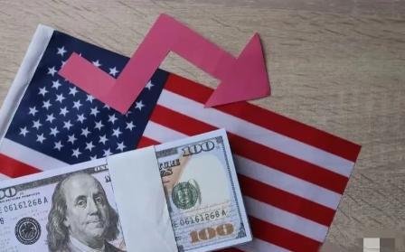 美国的根本意图，是化债与收割中国兼得！在美元变成废纸之前，大量购买黄金、铜等战略