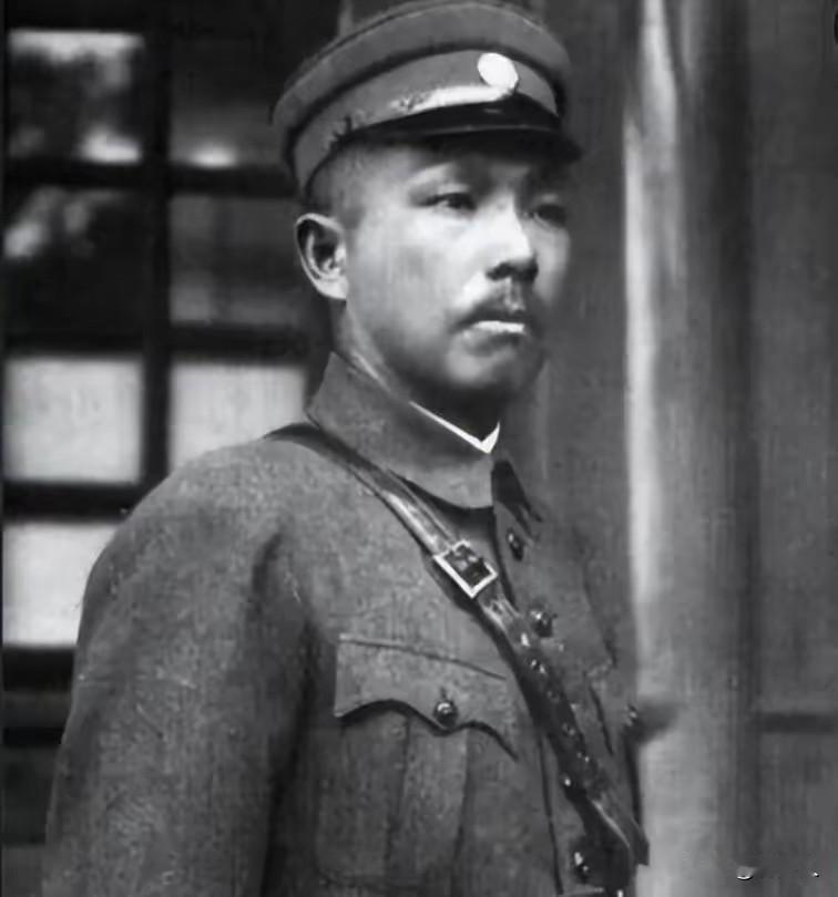 督军府深夜风波！17岁少女拒军阀荣华只求读书，清醒一生却落得悲情结局
 
192