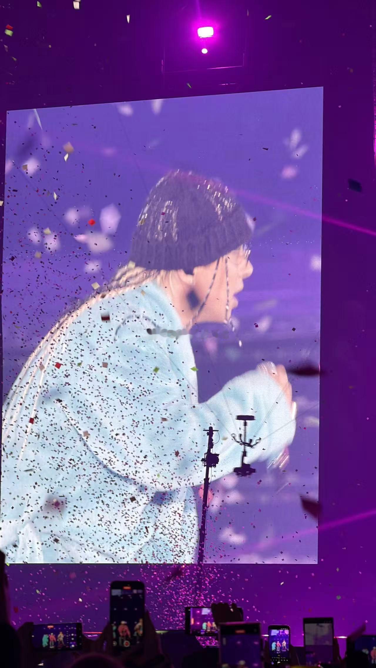 东永裴有种刚从轮椅上站起来的感觉 