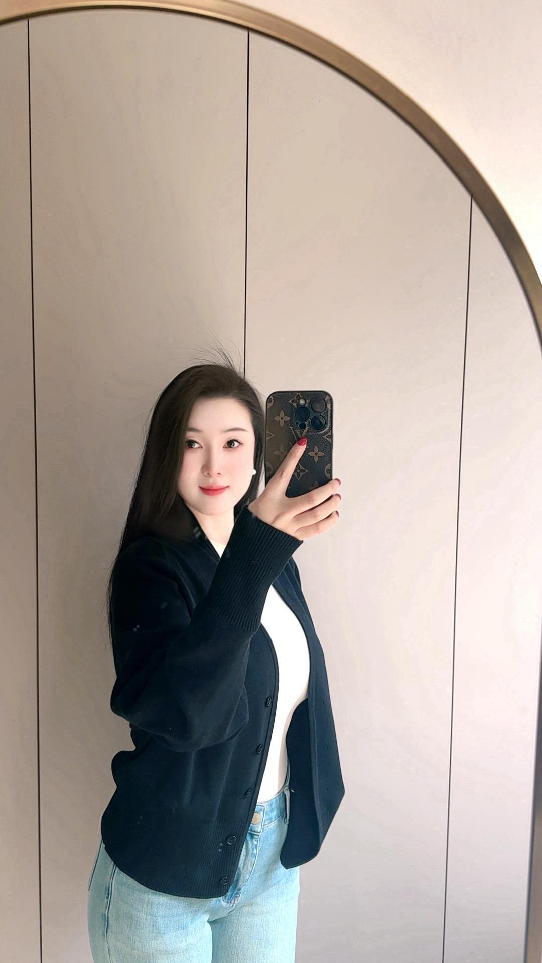 到了一定的年纪你会发现春风十里不如悦己。幸福没有标准答案, 快乐不止一...