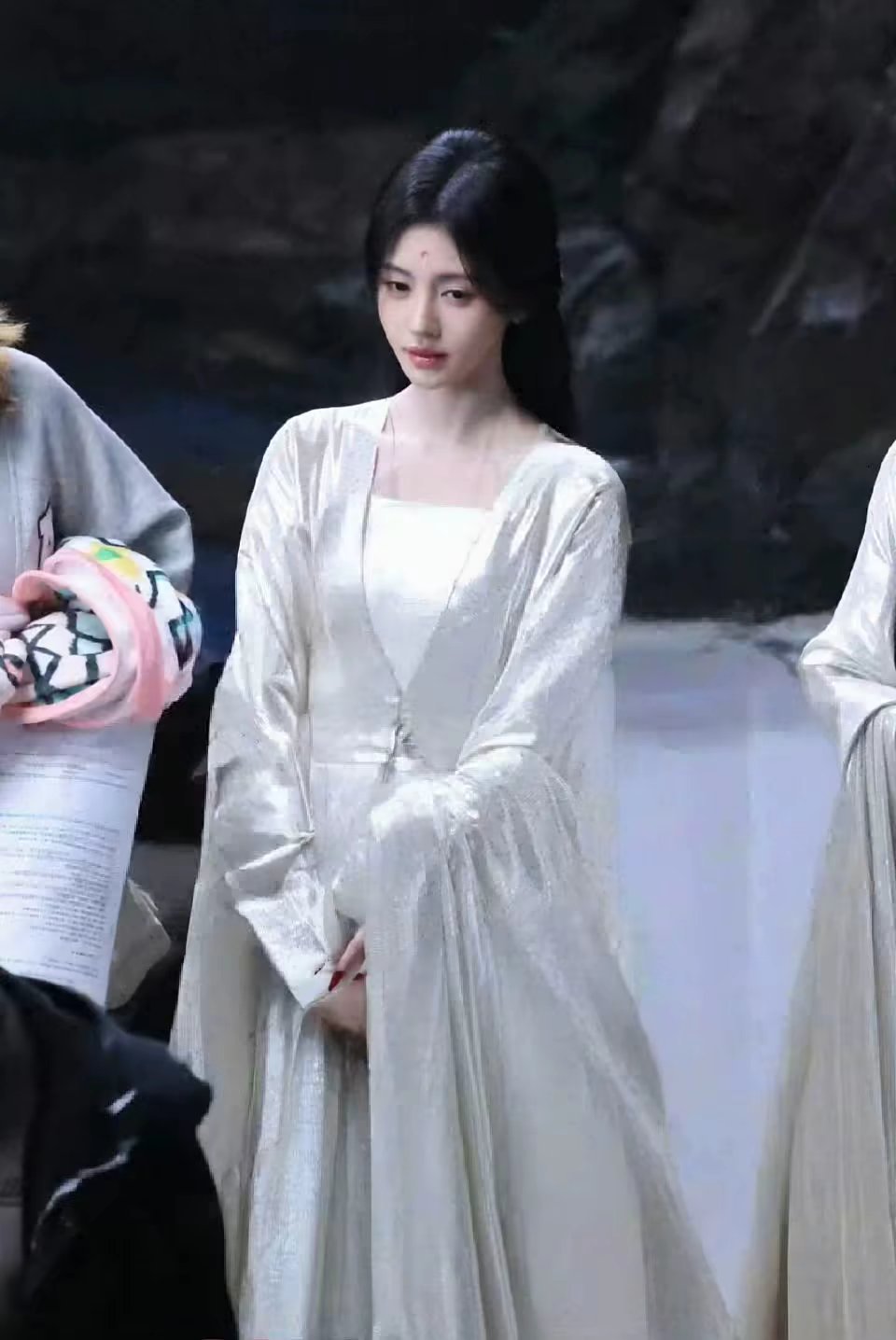 鞠婧祎 jjy鞠婧祎阿黛 爱意随风去，却不随风散