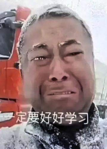 河南濮阳市有一父亲开货车路过儿子的大学，拨通了儿子的电话：“儿子，爸在你学校门口