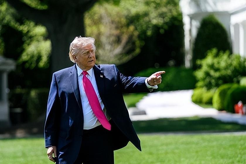 4月18号傍晚，全球能源大动脉霍尔木兹海峡被硬生生掐死，美伊第二轮谈判桌被人掀了