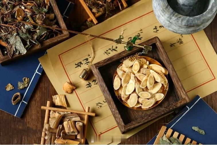 对于祛湿（祛痰），光利水（化痰）都是治标，脾肾同治才是治本利水是什么意思？就是让