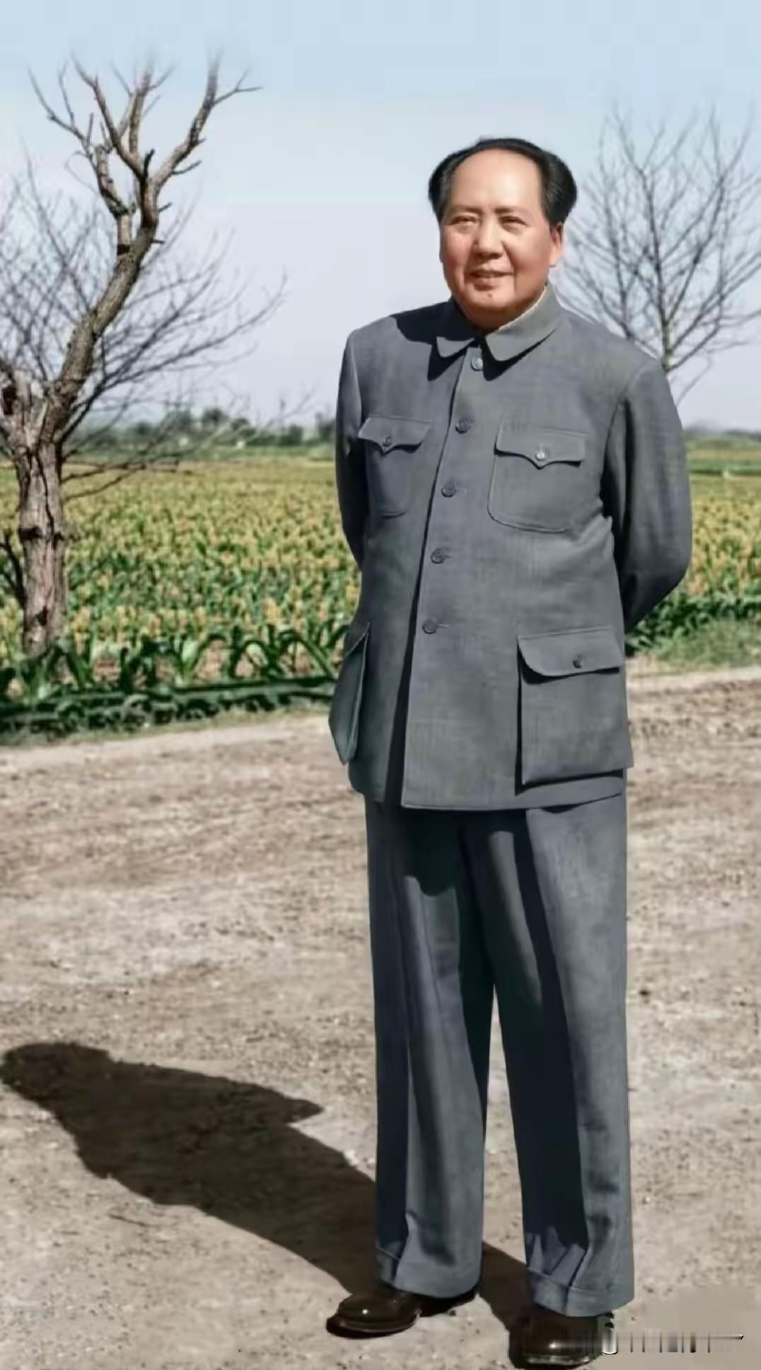 人民大救星：一曲东方红，亿万中国人的心声
 
为何传唱百年的《东方红》，至今一听