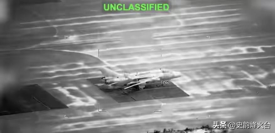 就在刚刚，美军的空袭仍在持续。当地时间3月1日，美国中央司令部发布声明证实，针对