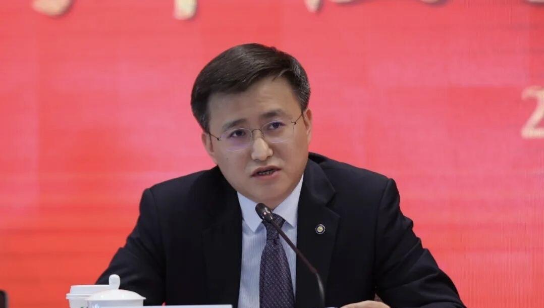 招商蛇口提名徐鑫为董事候选人，现任招商局集团有限公司产业发展部/业务协同部部长。