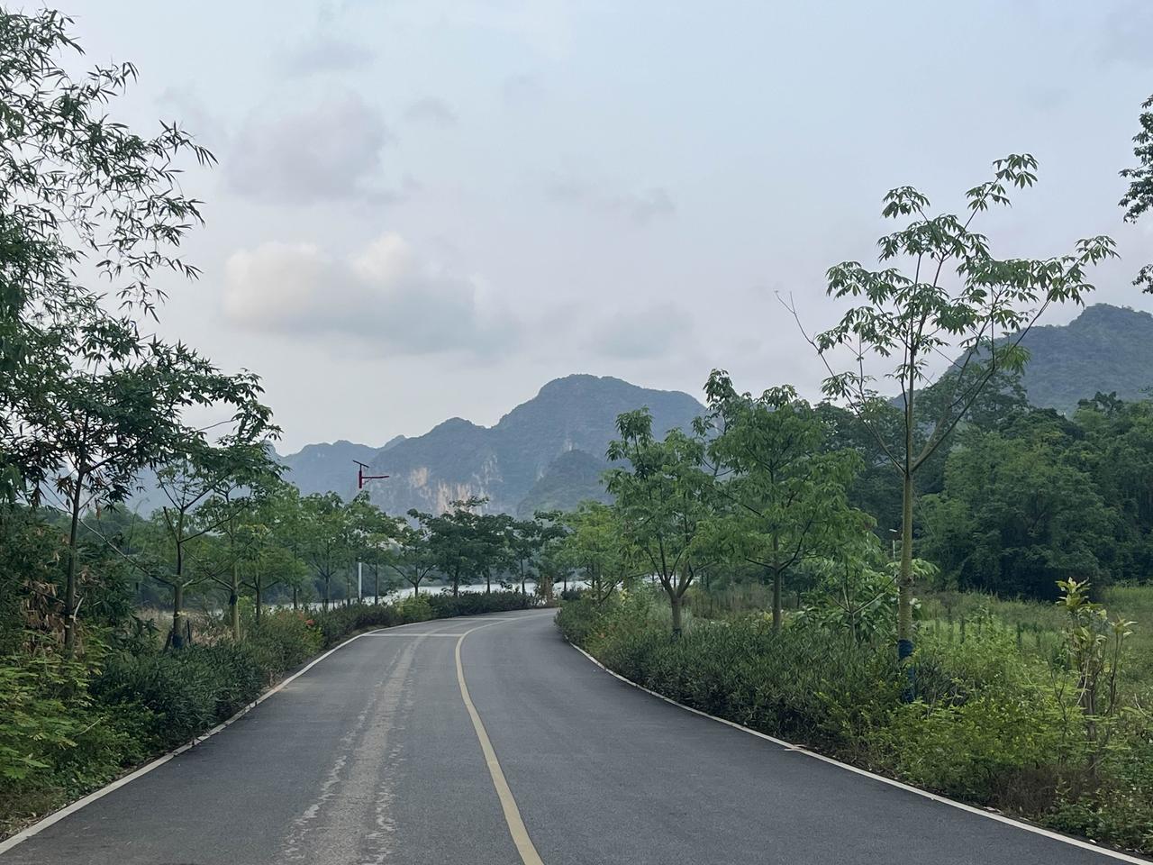 外地游客喜欢游广西什么地方?
1、桂林
2、柳州
3、南宁
4、崇左
这几年南宁