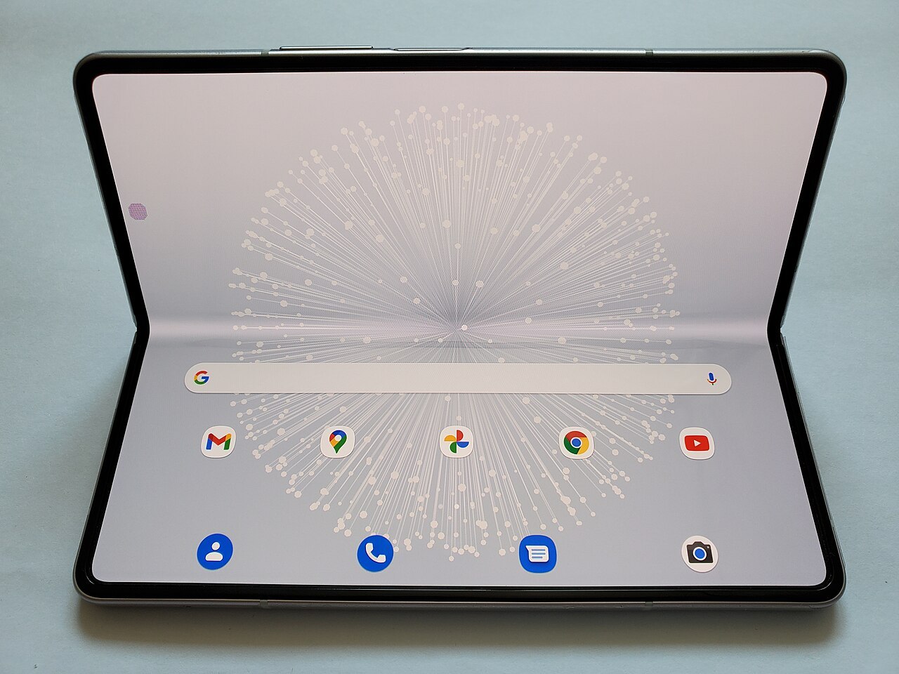 大伙儿先别划走，今天数码圈有条狠的——三星 Galaxy Z Fold8 系列今