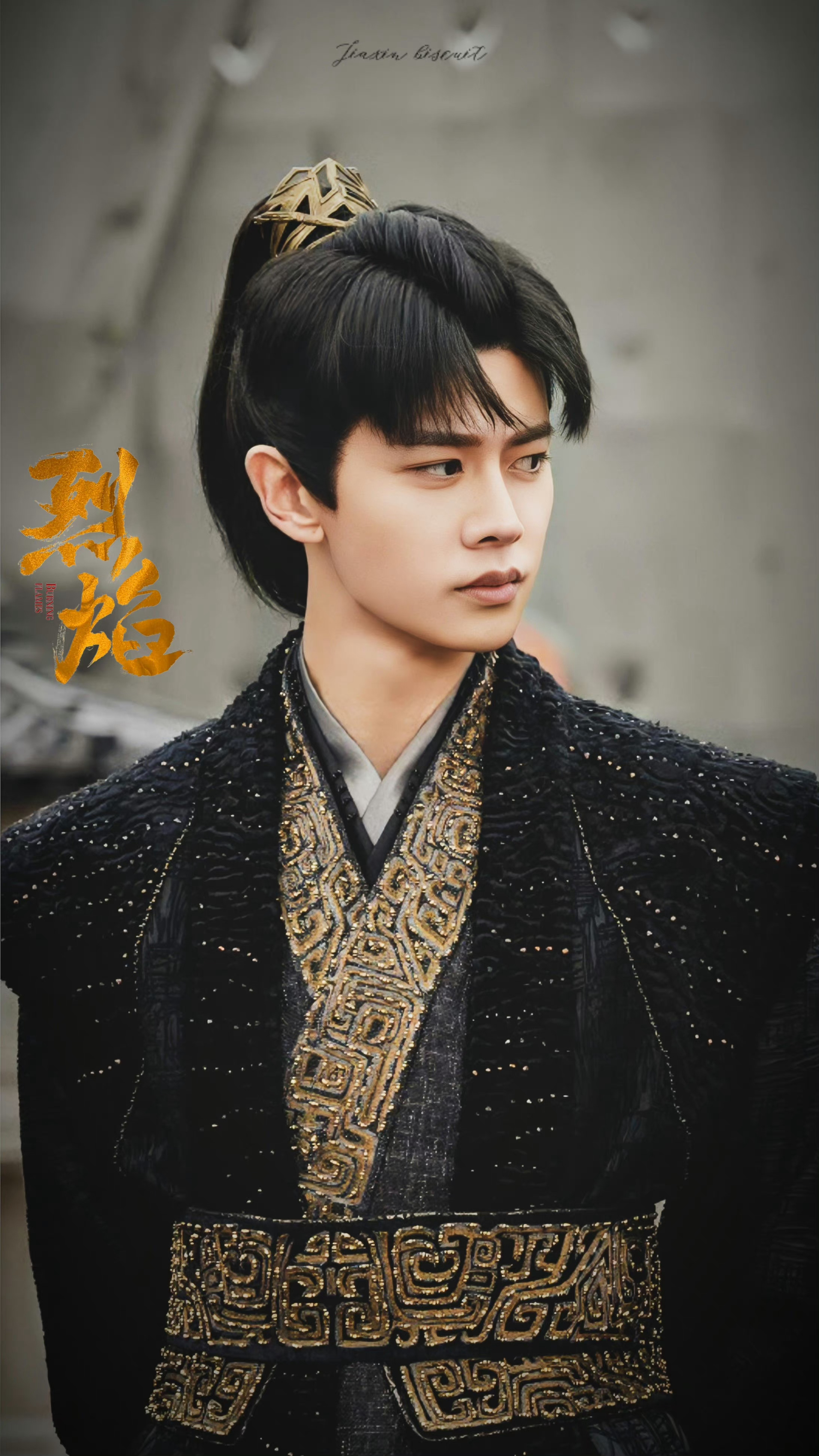 烈焰  “无色界神力〞是一面最强之盾，令伍赓阻隔一切攻击。“最强之矛”则是以“炼