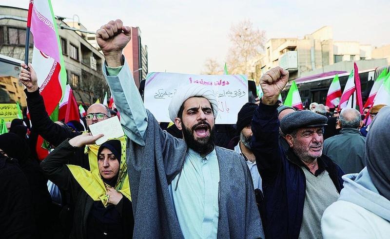 白宫沉默、阿联酋慌神！伊朗索赔函直击要害，美国代理人战略遇挫。
 
财联社3月1