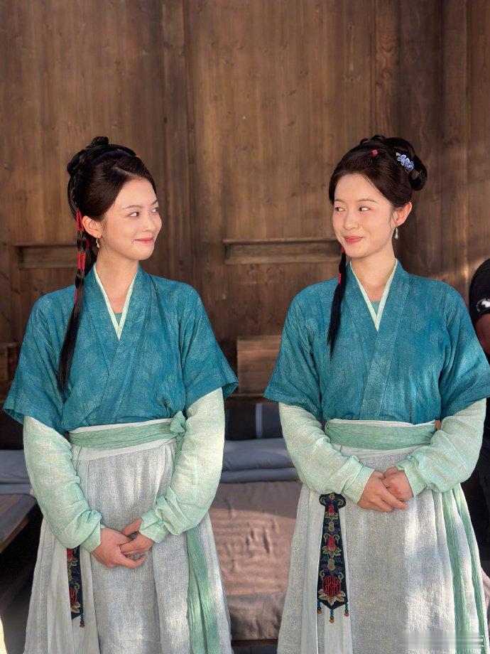 谭松韵李嘉鑫姐妹情好感人知春馆姐妹在李嘉鑫微博团建发长文剖析甘棠：她并非天生谨慎