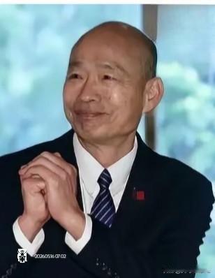 韩国瑜窜英议会高喊“绝不投降”，投机变脸，十足反统镜像人
 
继在法国兜售分裂诉