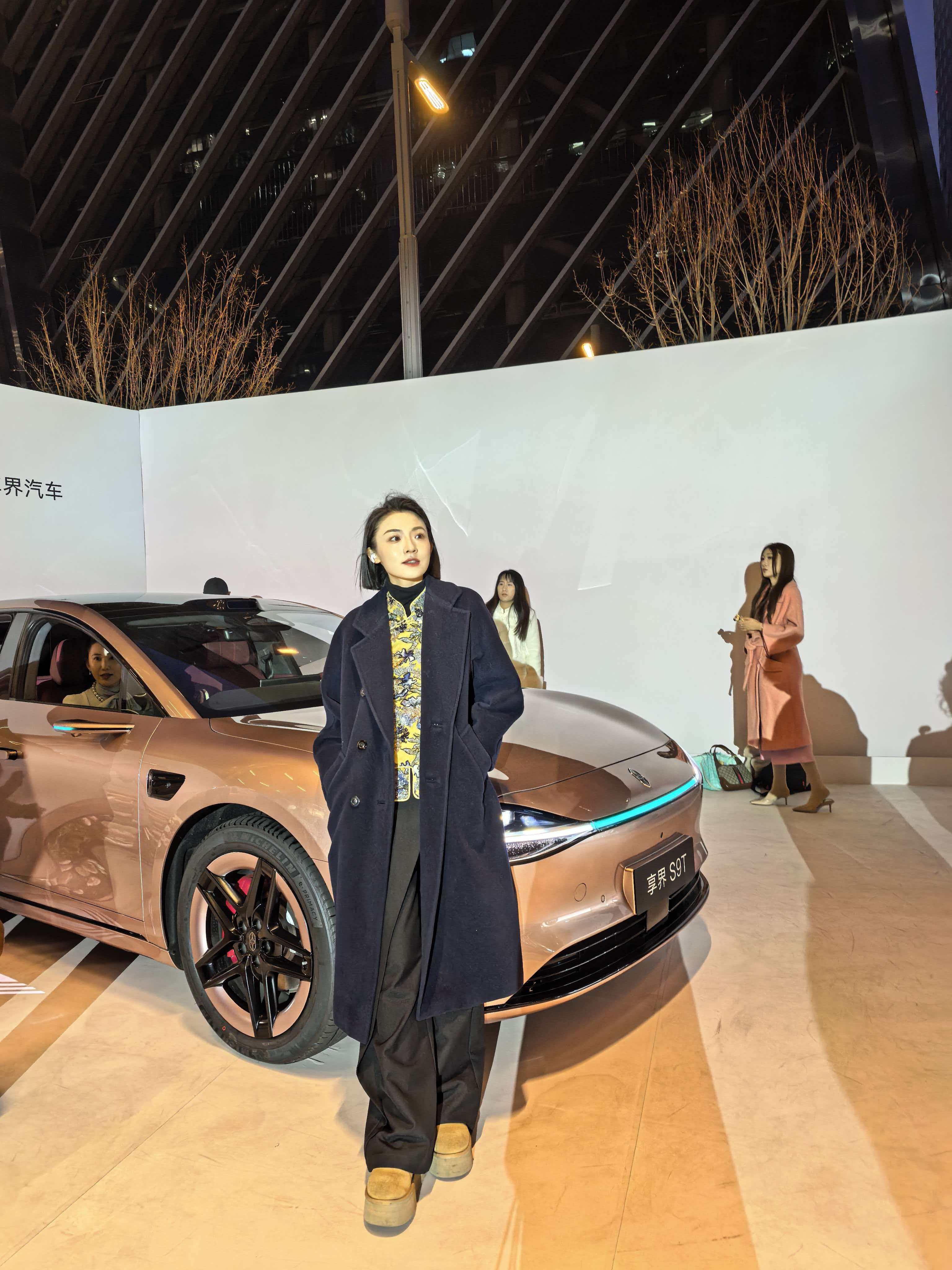 一周里最不喜欢周一和周二，总觉得日子被拉得好长好长偏偏最爱周四，一想到马上就到周