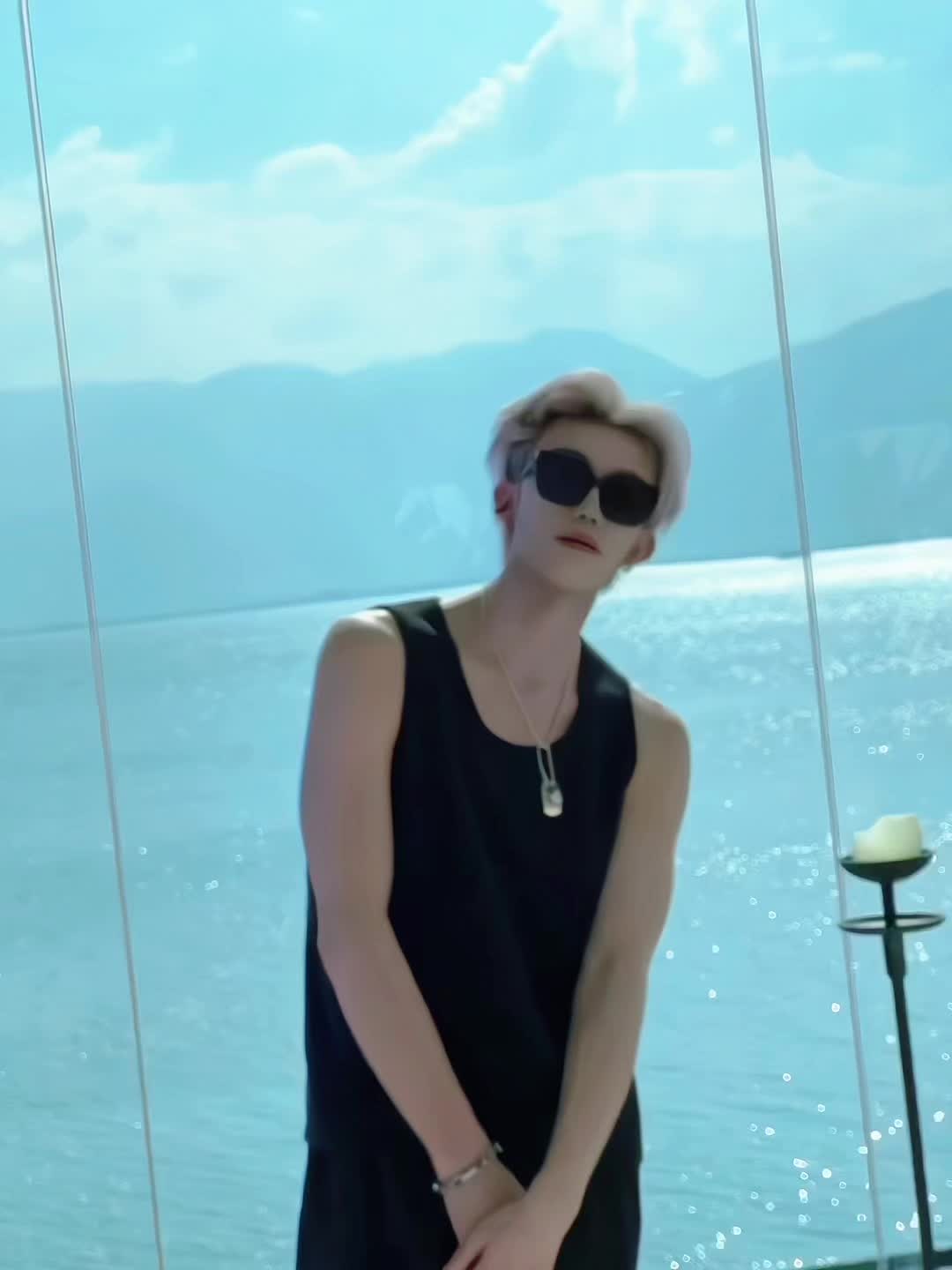 你到底在为谁等待