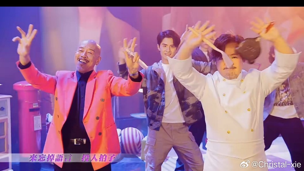 涂毓麟来欣赏一下卡子的舞蹈高难度的侧空翻，帅