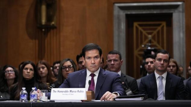 外媒：美国已施压委内瑞拉，驱逐中俄外交官

据路透社29日报道，有4名知情人士透