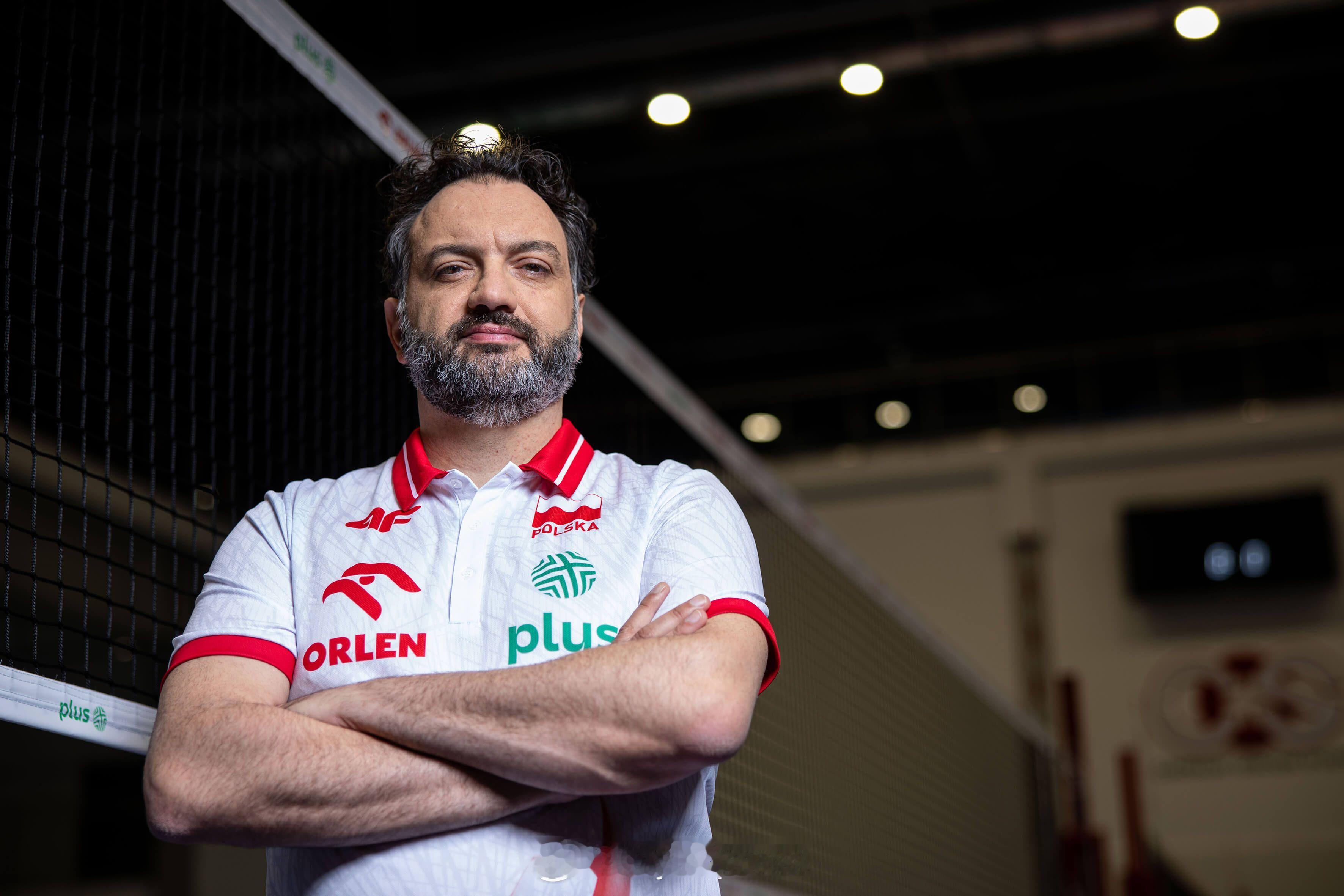 【拉瓦里尼谈拒绝征召球员】国际排坛动态 4月23日，波兰女排主教练拉瓦里尼公布了