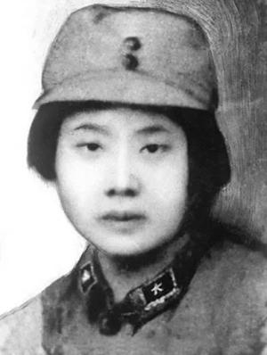 一个国民党将领气得直拍桌子："苏南这一片，竟被一个黄毛丫头给赤化了！"这个让敌人