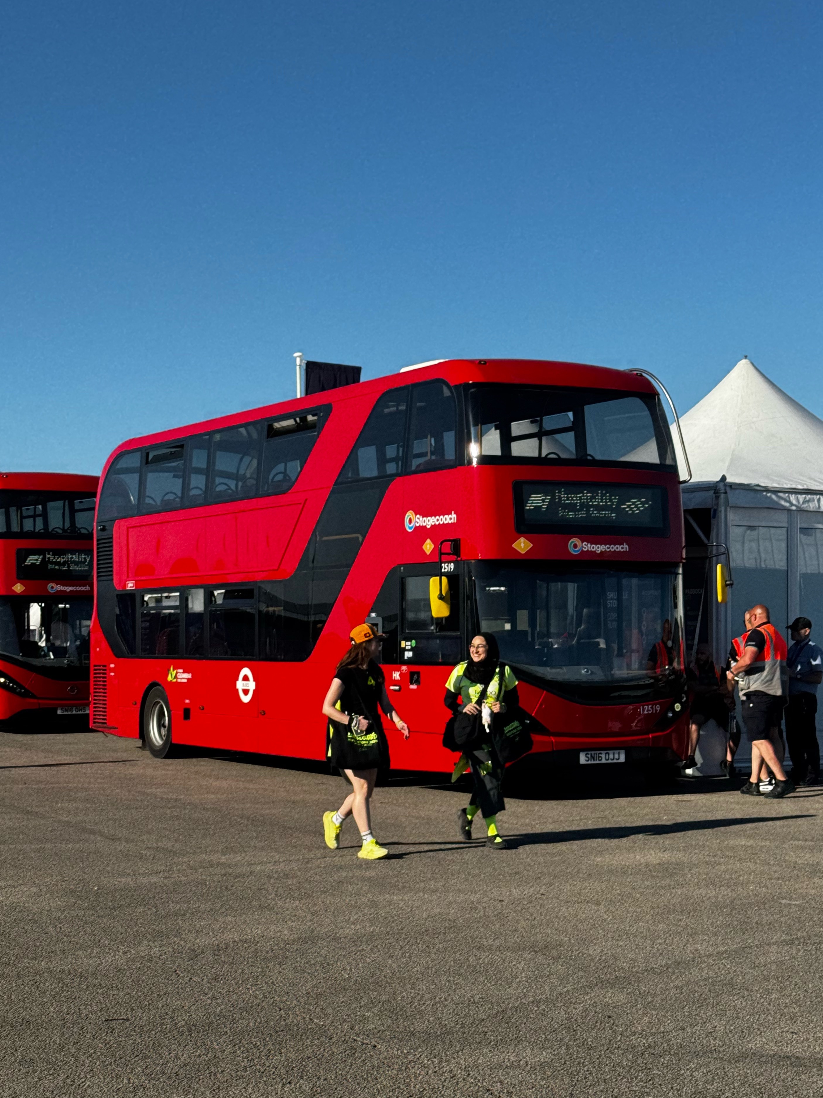 英国特色围场摆渡车🚌F12026F1英国大奖赛 英国·银石赛道