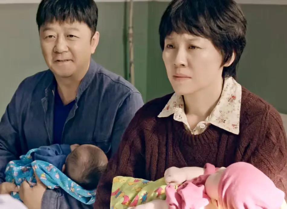 把新生婴幼儿的名字都写在演员表上，这么做是不是太夸张了啊？看《生逢其时》这部剧的