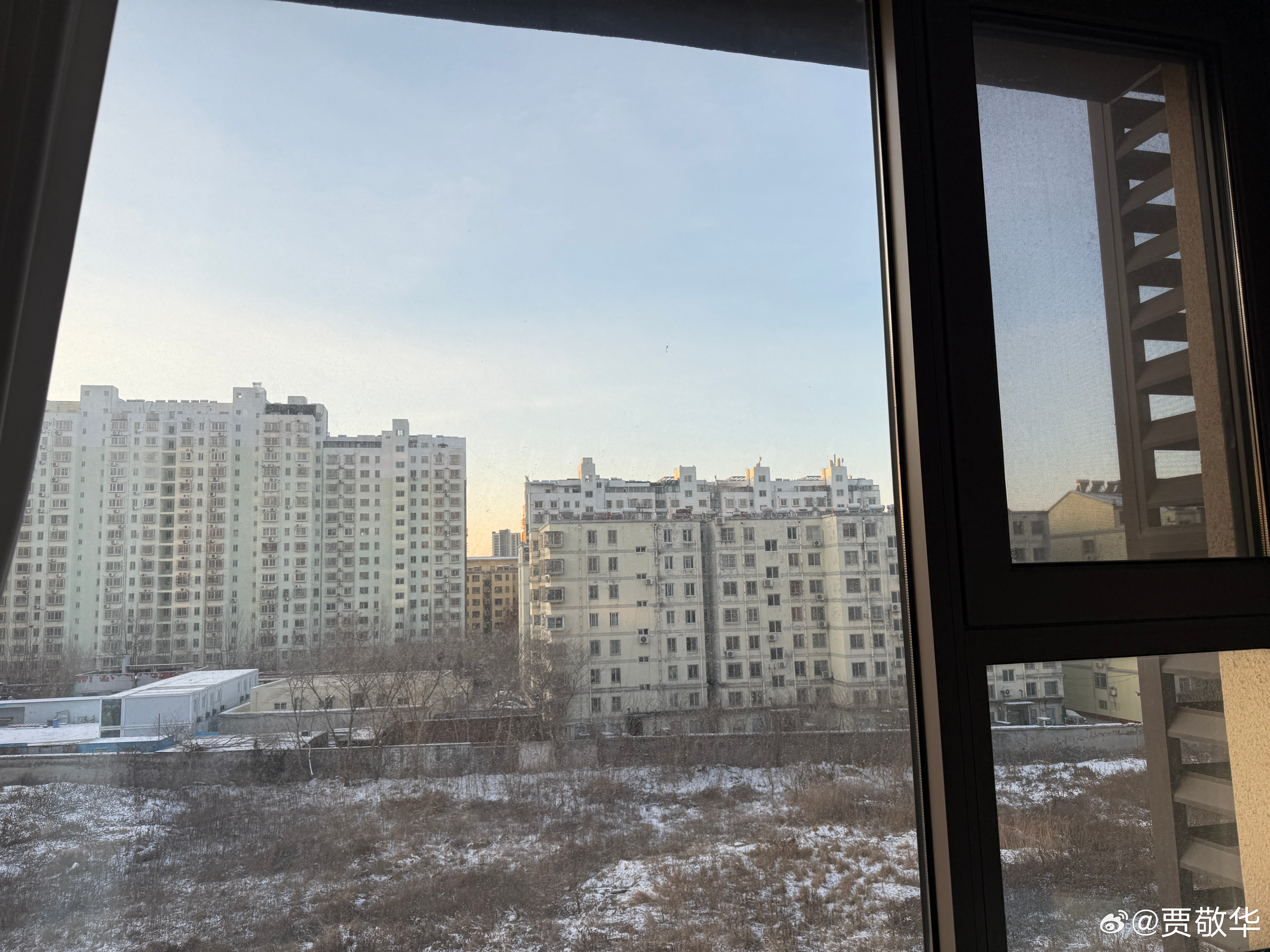 #每天早起打卡# 大雪过后又是一个大晴天，起床搬砖啦！最近天天睡过头，困呀。 