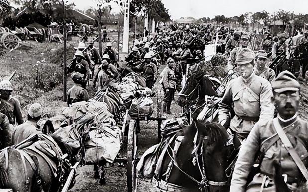 日本战败后，我国的百万汉奸去哪了？说出来你别不信。二战期间，日军发动侵华战争，为