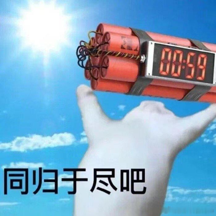 老外被中国避暑游硬控了欧洲多地高温酷暑难耐，大批老外专程来国内避暑，六盘水、九寨