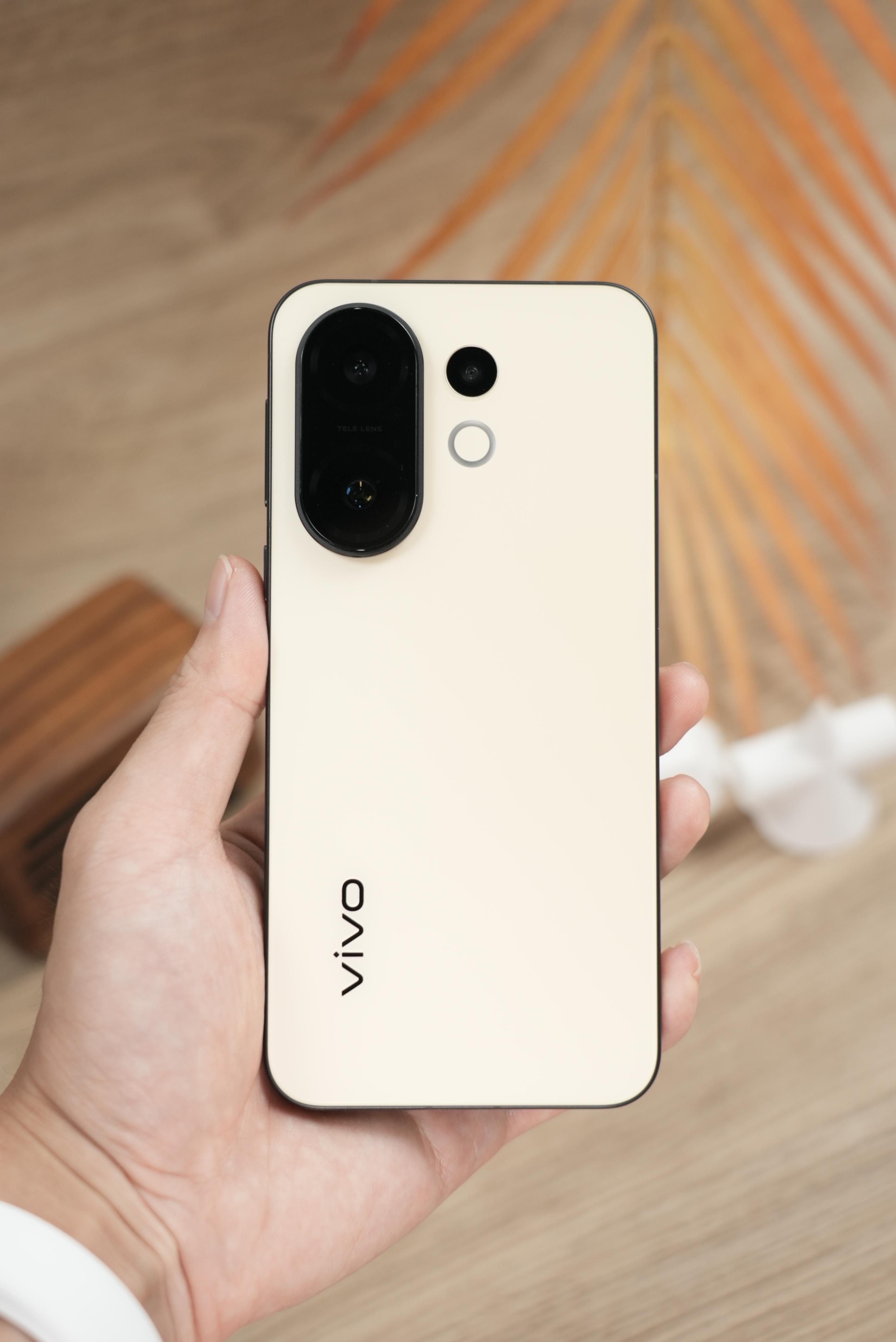 vivo S30 Pro mini太美了。外观十分你给打几分？