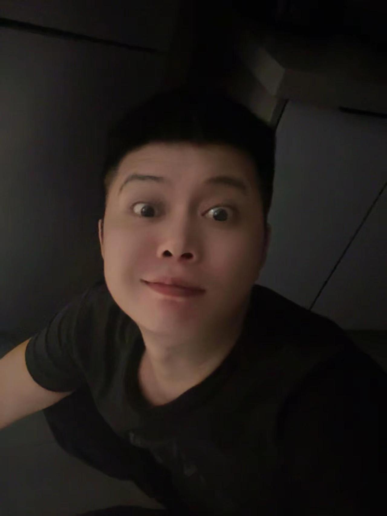 “谁懂啊！遇到的网红也太暖了吧🥹 对粉丝超热情，全程都很友好，一点距离感都没有