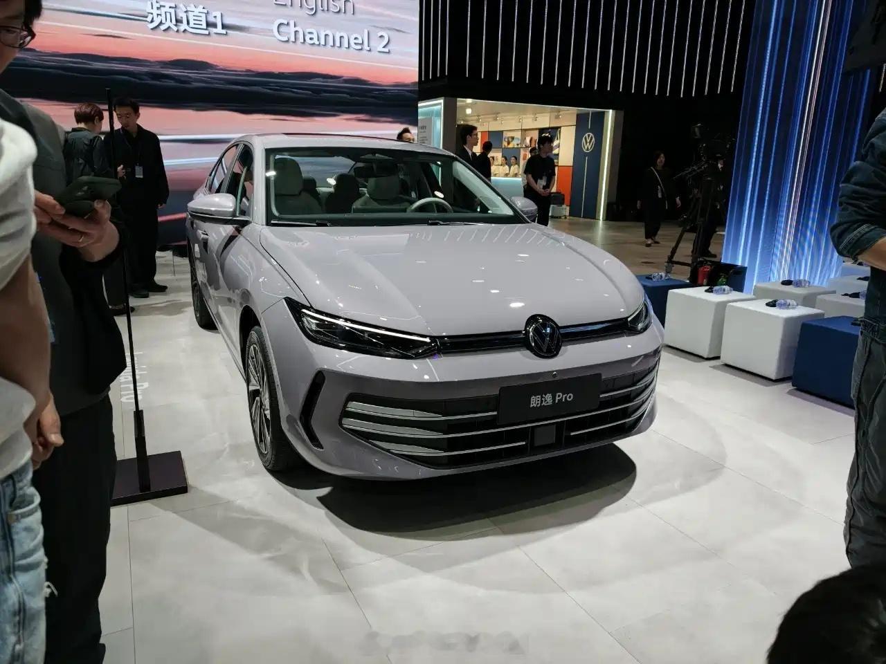 全新大众朗逸Pro正式亮相，车身周加长，升级底盘内饰2025广州车展拉开帷幕全新