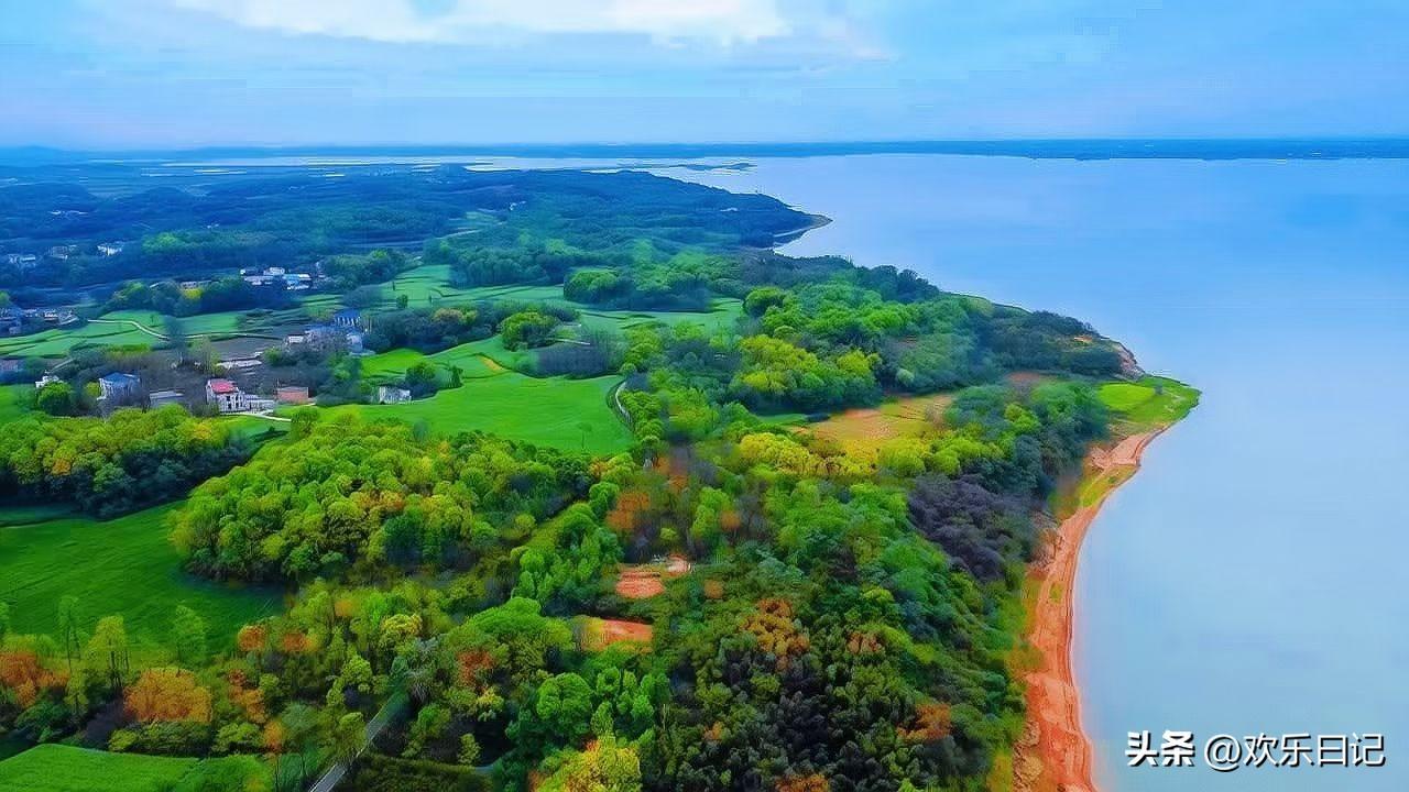 做人一定要有良心！

这世上的聪明人太多，但能让人打心底敬重的，还是有良心的人。