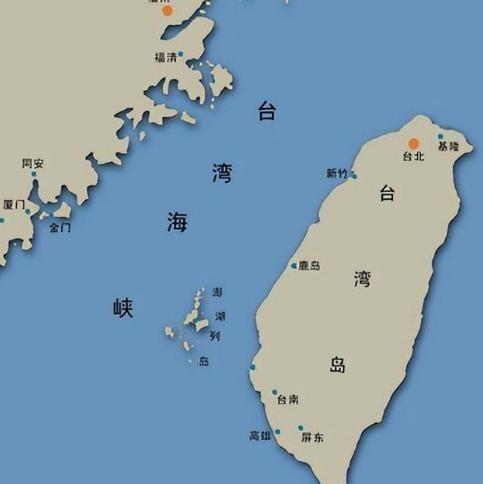 这两天台湾网络突然冒出一条奇怪提议，有人直接喊话：既然统一和独立吵了几十年，那就