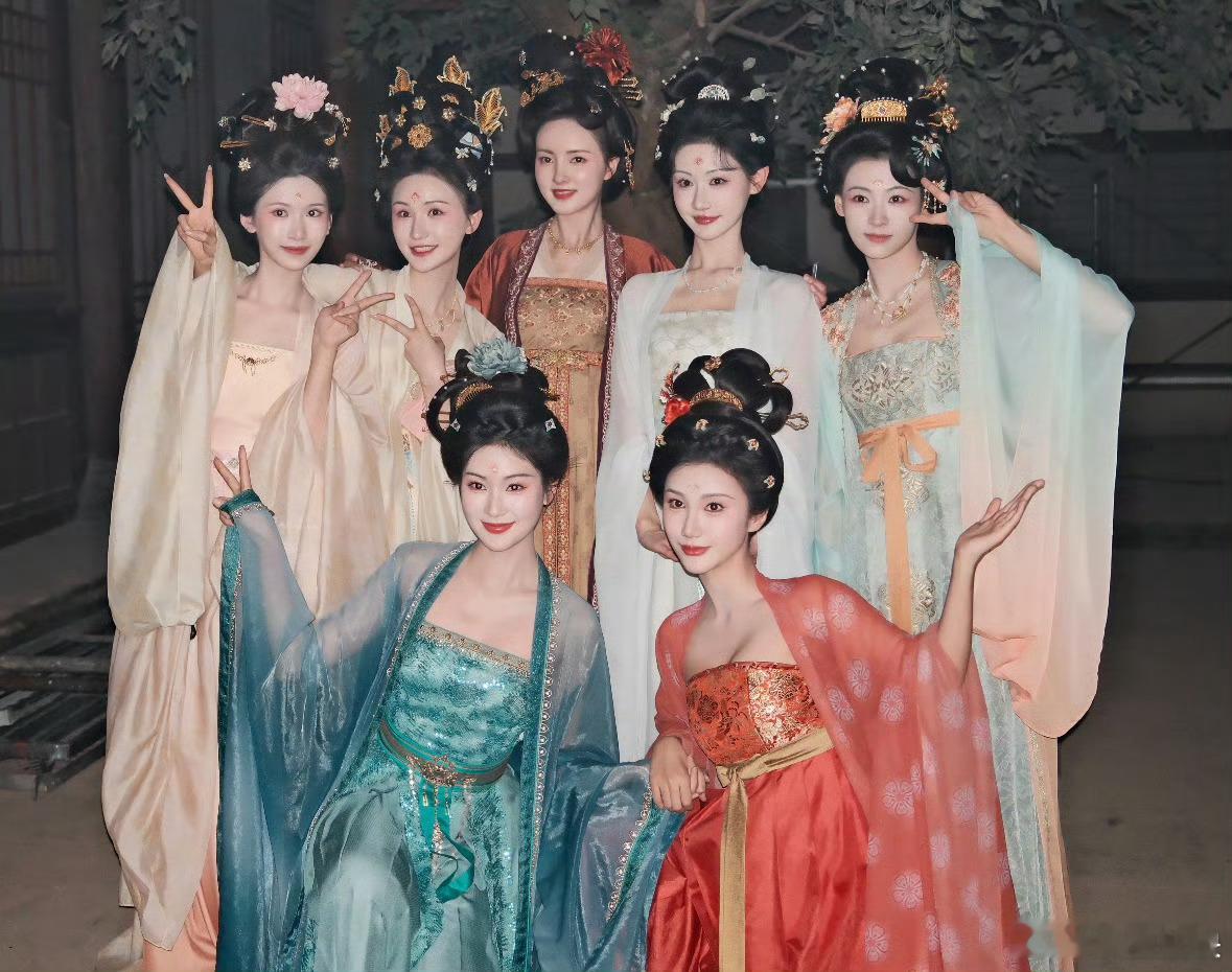 唐宫奇案 我的评分：唐宫奇案 救世主是女子自己唐宫奇案 “致我们鱼死网破的胜利”