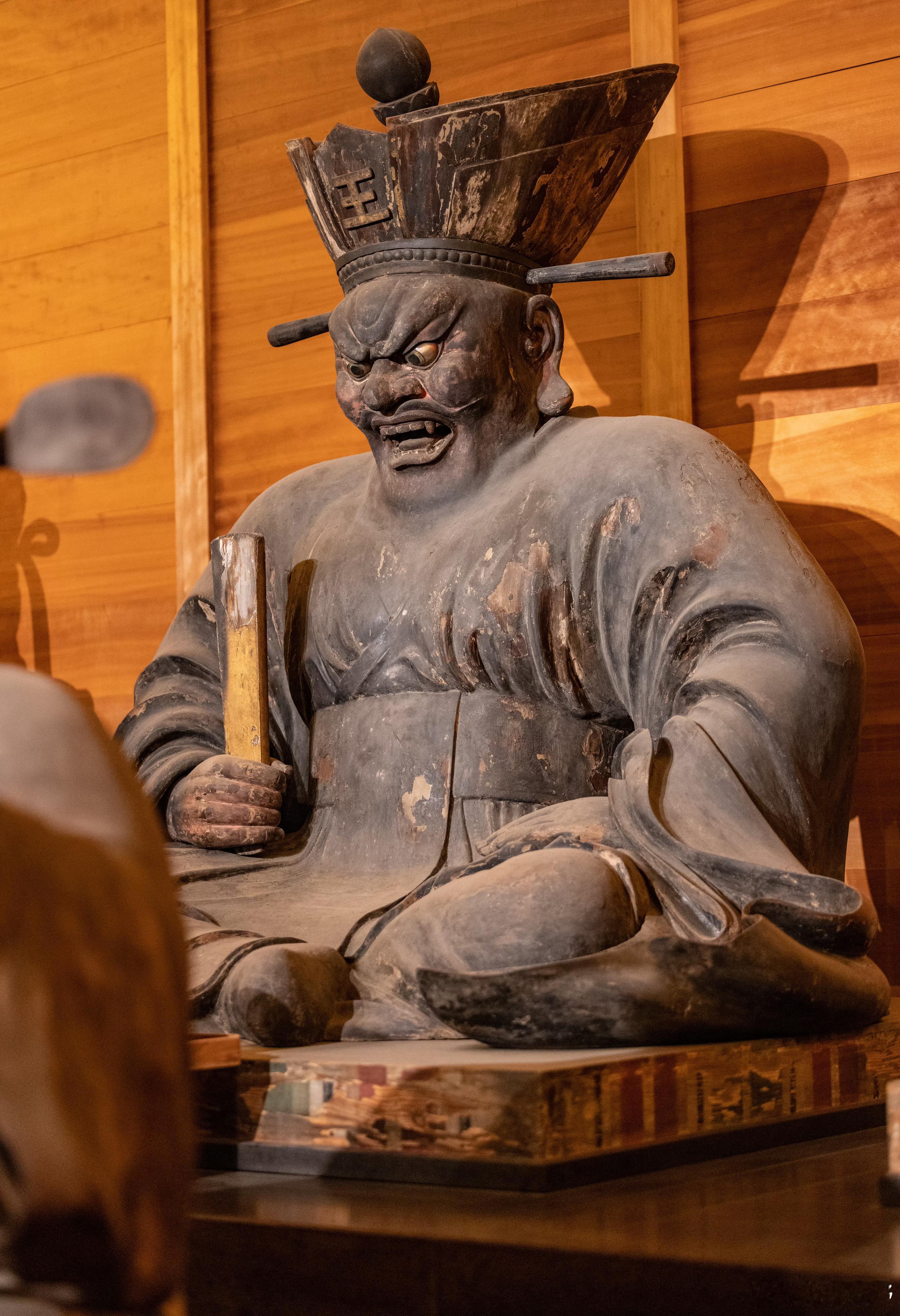 木造阎魔大王坐像（镰仓时代） 