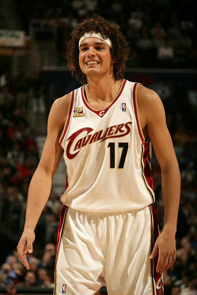 骑士克利夫兰骑士新赛季篮不住 谈谈你对瓦莱乔的印象吧