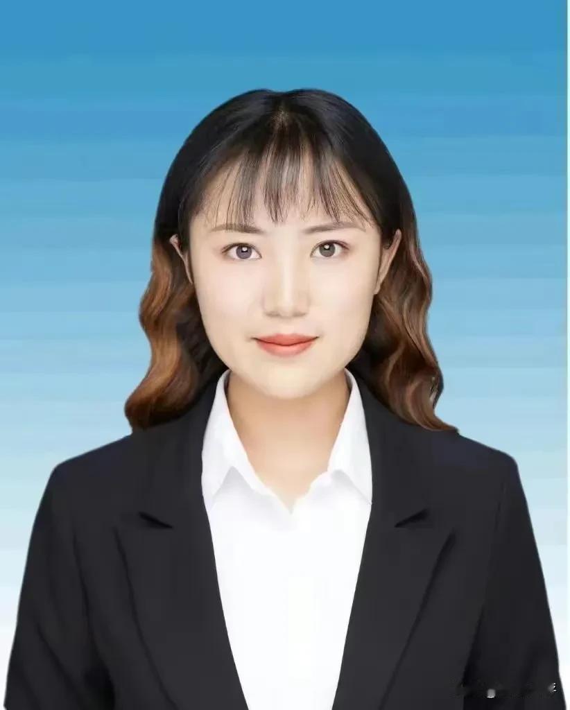 “00后”干部丁雕，已任副镇长！丁雕，2000年6月生，现任晴隆县光照镇副镇长！
