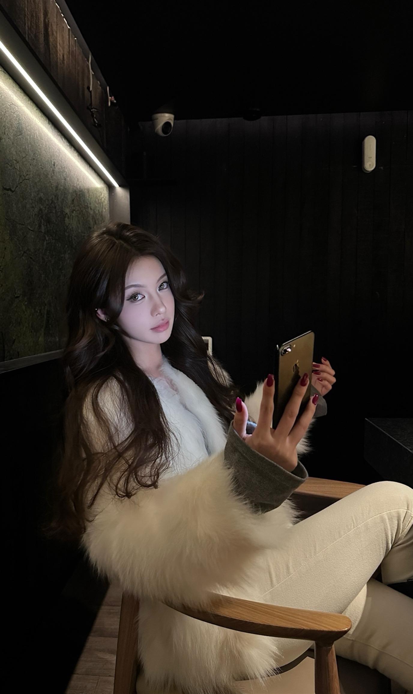 想要很多很多爱 可是得到了很多很多唉