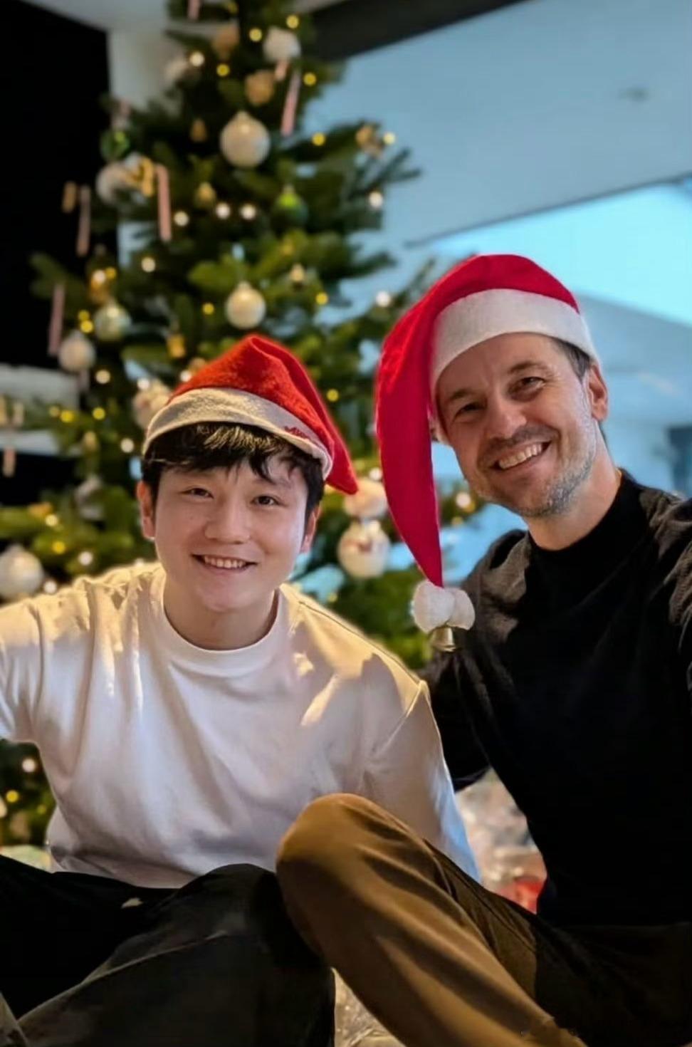 记录樊振东与波尔的神仙友情樊振动  波尔和樊振动都属于那种不骄不躁，认真打好地基