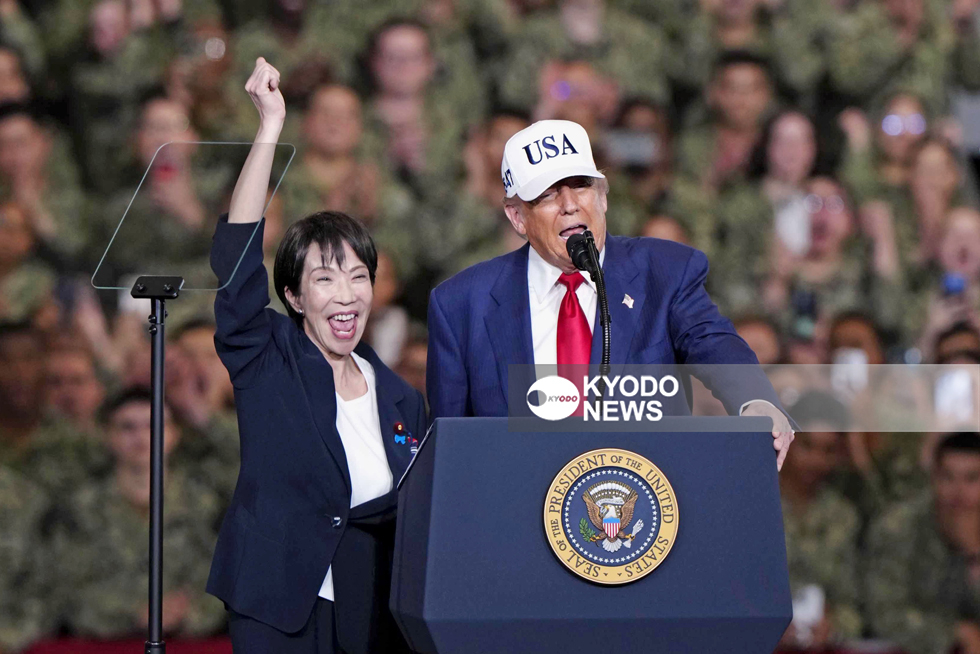 🔻谁能想得到，号称“右翼中的右翼”的高市早苗，上台后第一次接待特朗普，就把日本