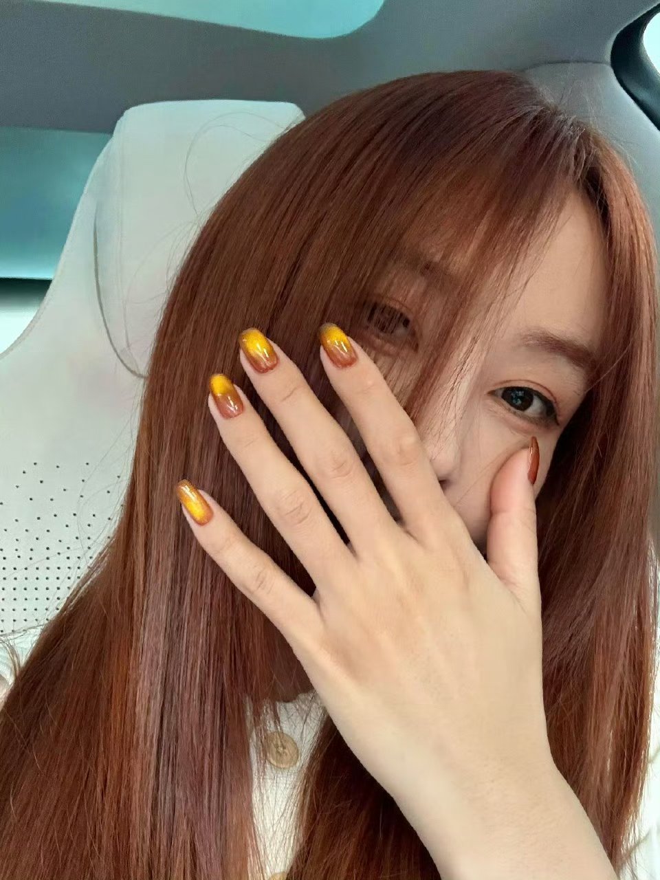 宋威龙姐姐颜值宋威龙一家好强大的基因，怎么姐姐也这么好看啊！！可以做时尚博主了