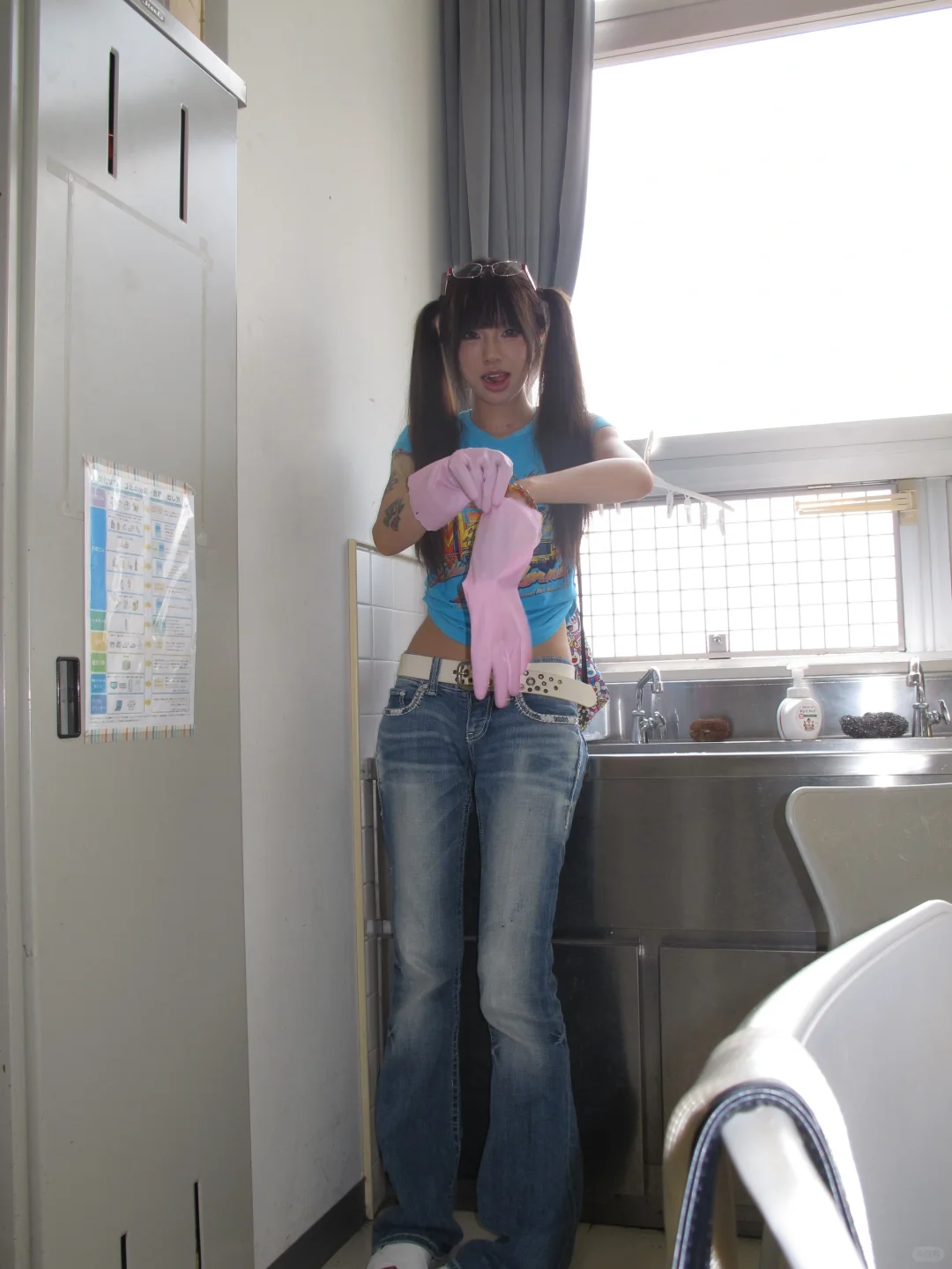 戴上手套就是炊事兵