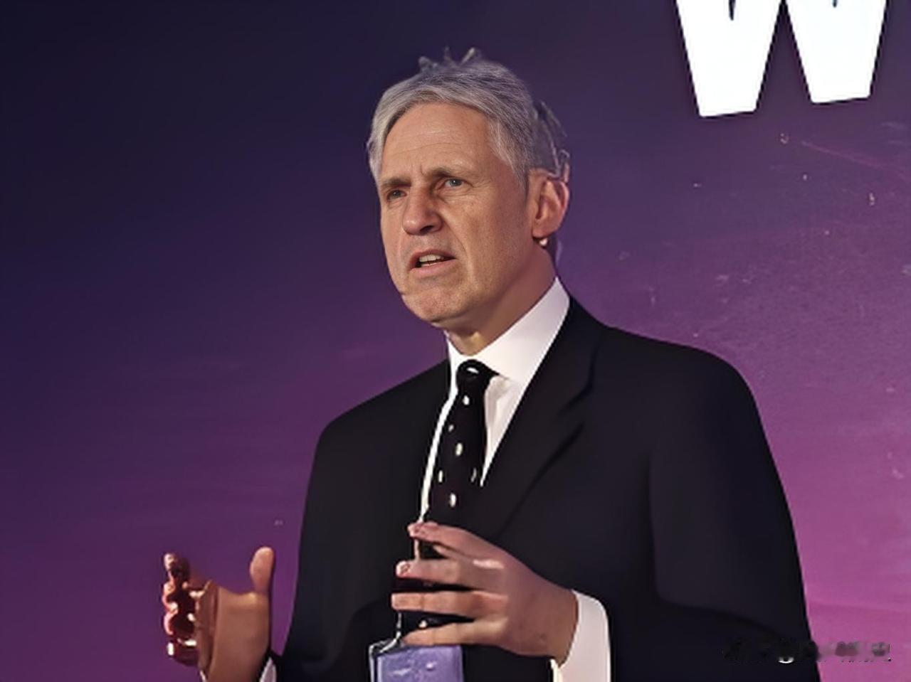 一位长期在中国居住工作的美国教授说：以我对中国人的了解，高市早苗扬言台海冲突爆发