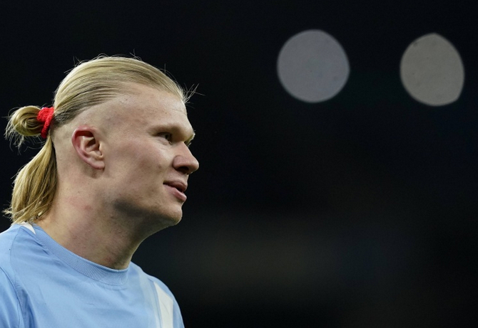 4月4日讯 今晚，曼城在足总杯4-0血洗利物浦，上演帽子戏法的哈兰德在赛后接受了