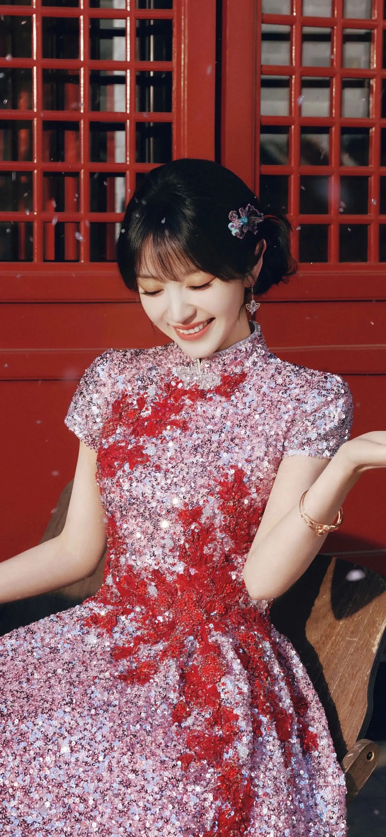 田曦薇 新年甜系穿搭