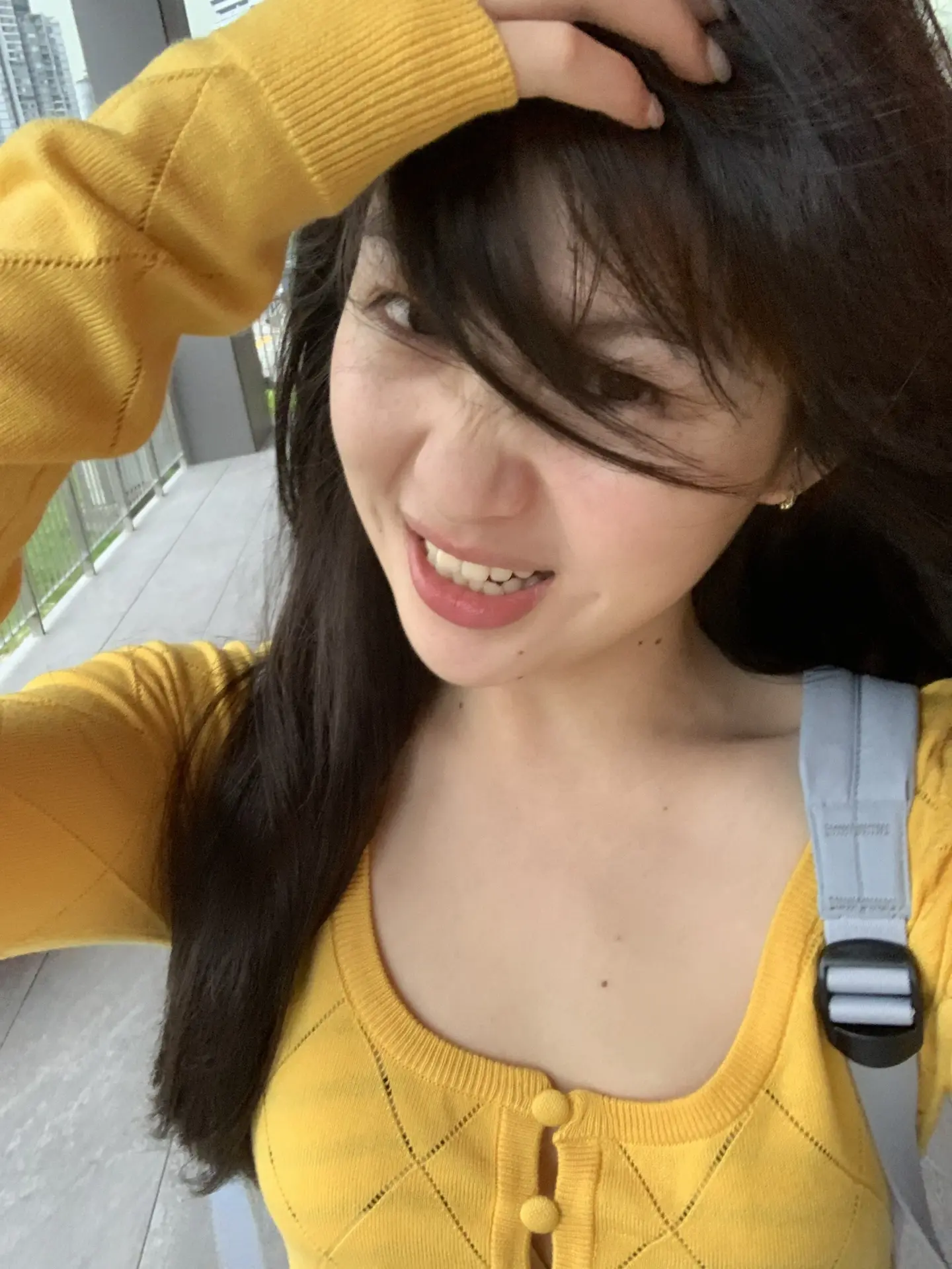 只要足够远 再曲折的路走过后 看起来也是一条直线