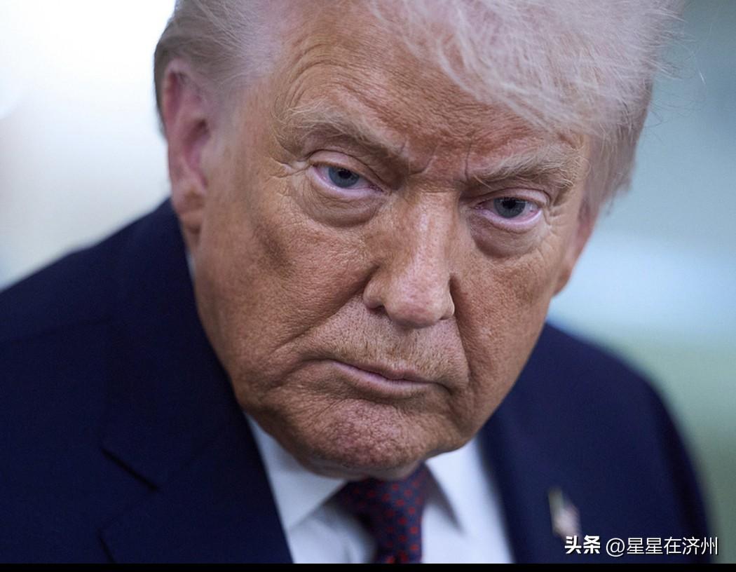 特朗普接受采访时又表示，
伊朗人最好还是老实待在家里，
因为美军马上要动真格的…