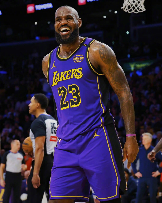 NBA官方公布了最新一期的常规赛MVP榜单，亚历山大继续位居榜首，前五较上期无变
