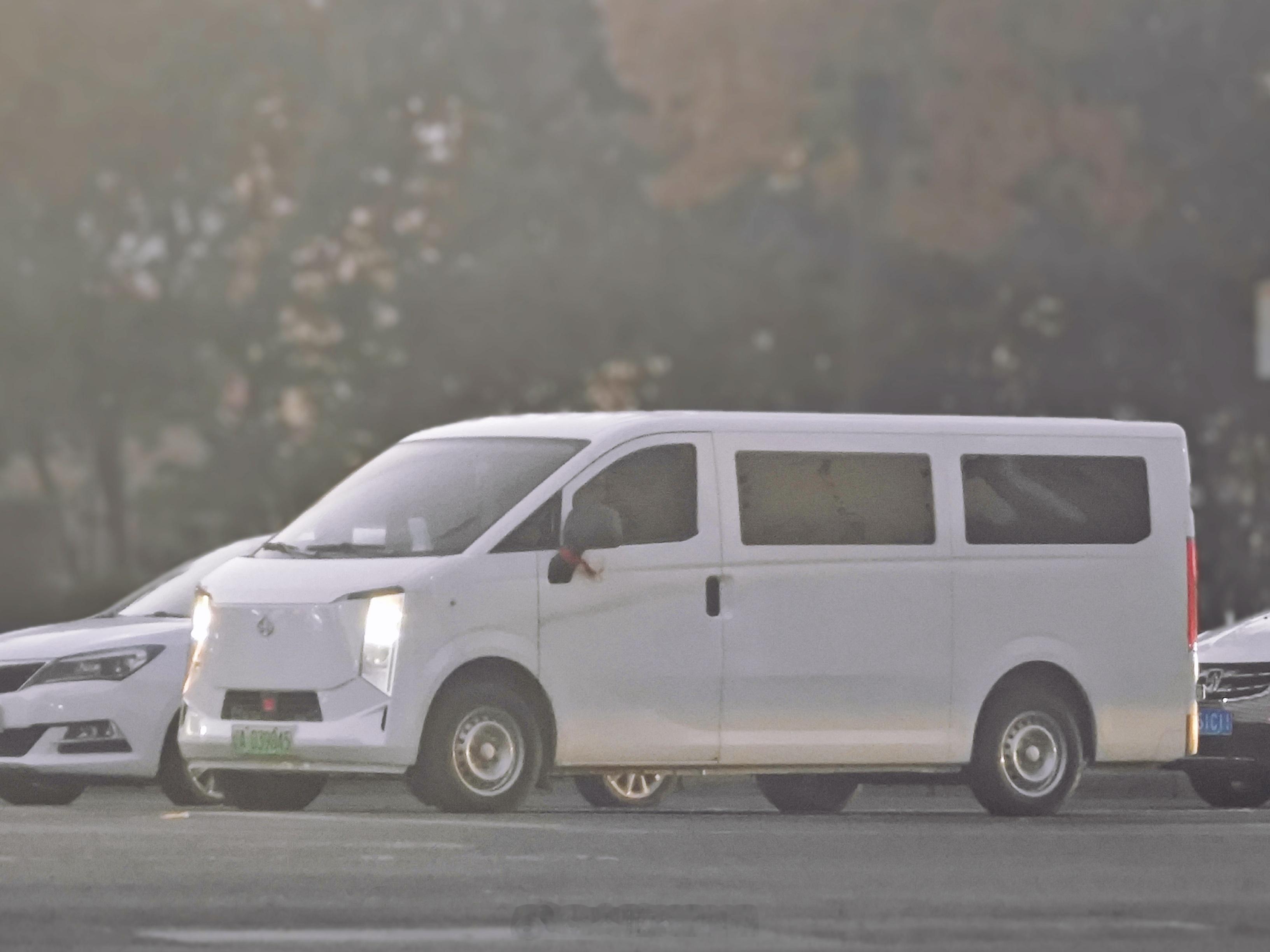 长安跨越星光van事通[超话]长安跨越 ​​​