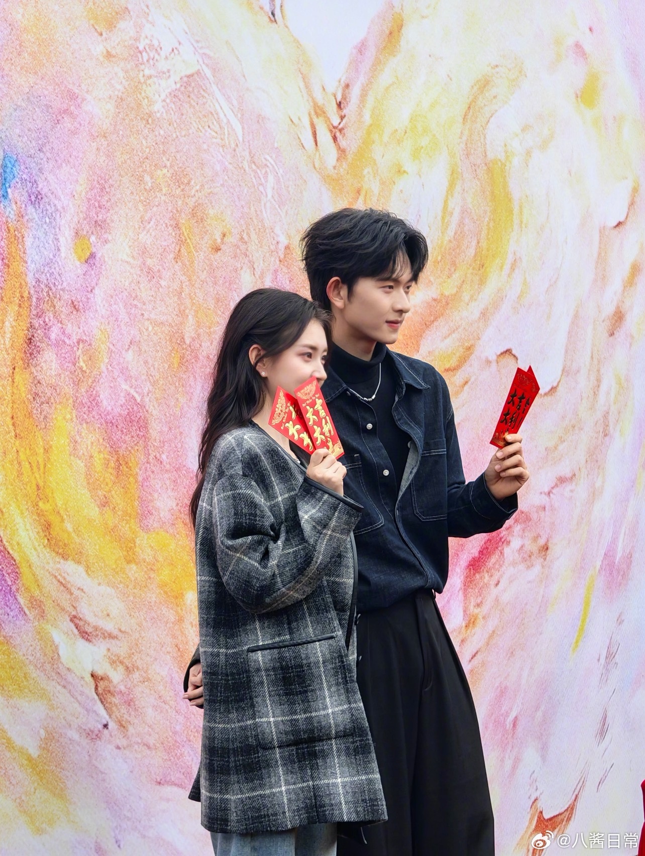 郭宇欣、陈添祥短剧《时光和你都很美》开机路透 